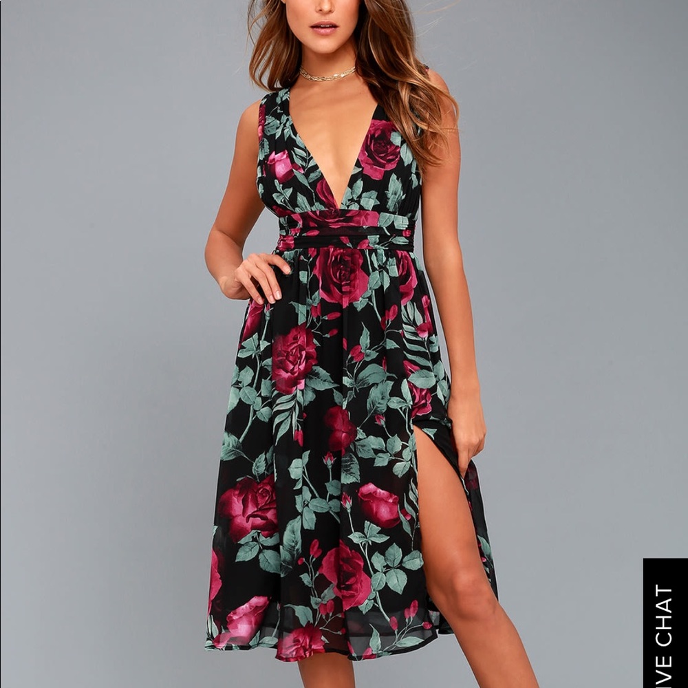 LULU’S QUEEN OF HEARTS MIDI DRES